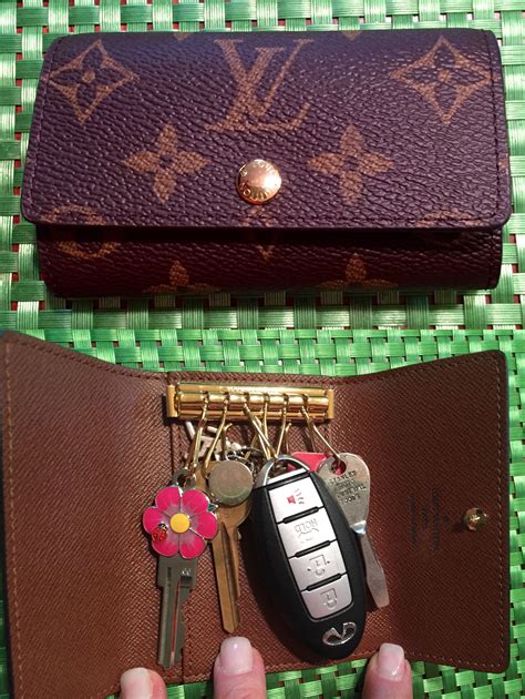 louis vuitton 6 key holder purse forum|louis vuitton monogram key pouch.